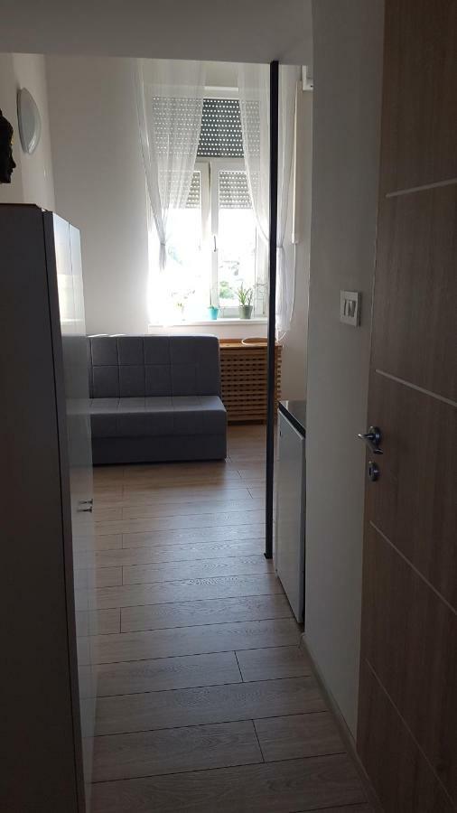 Apartment F6 Осиек Экстерьер фото